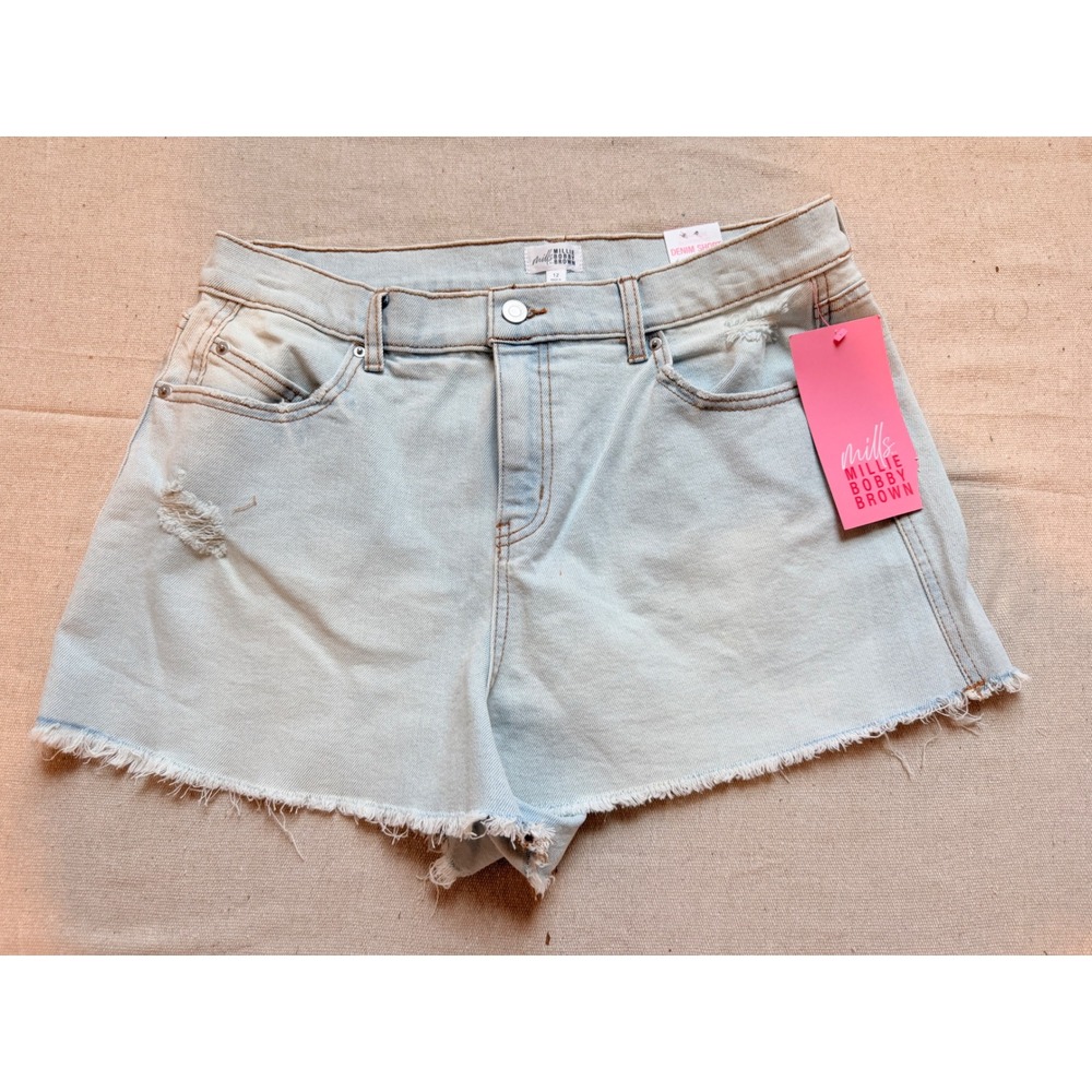 Florence by Mills Millie Bobby Brown Boyfriend Denim Shorts Light Wash Blue 12
